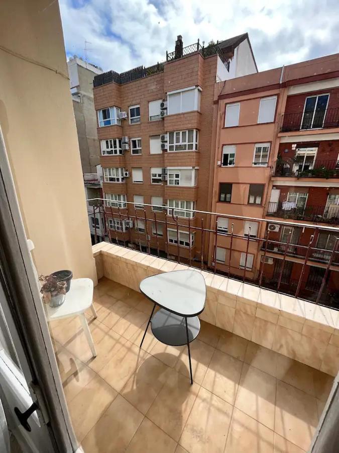Comfortable Room - Habitacion Acogedora Valencia Exterior photo